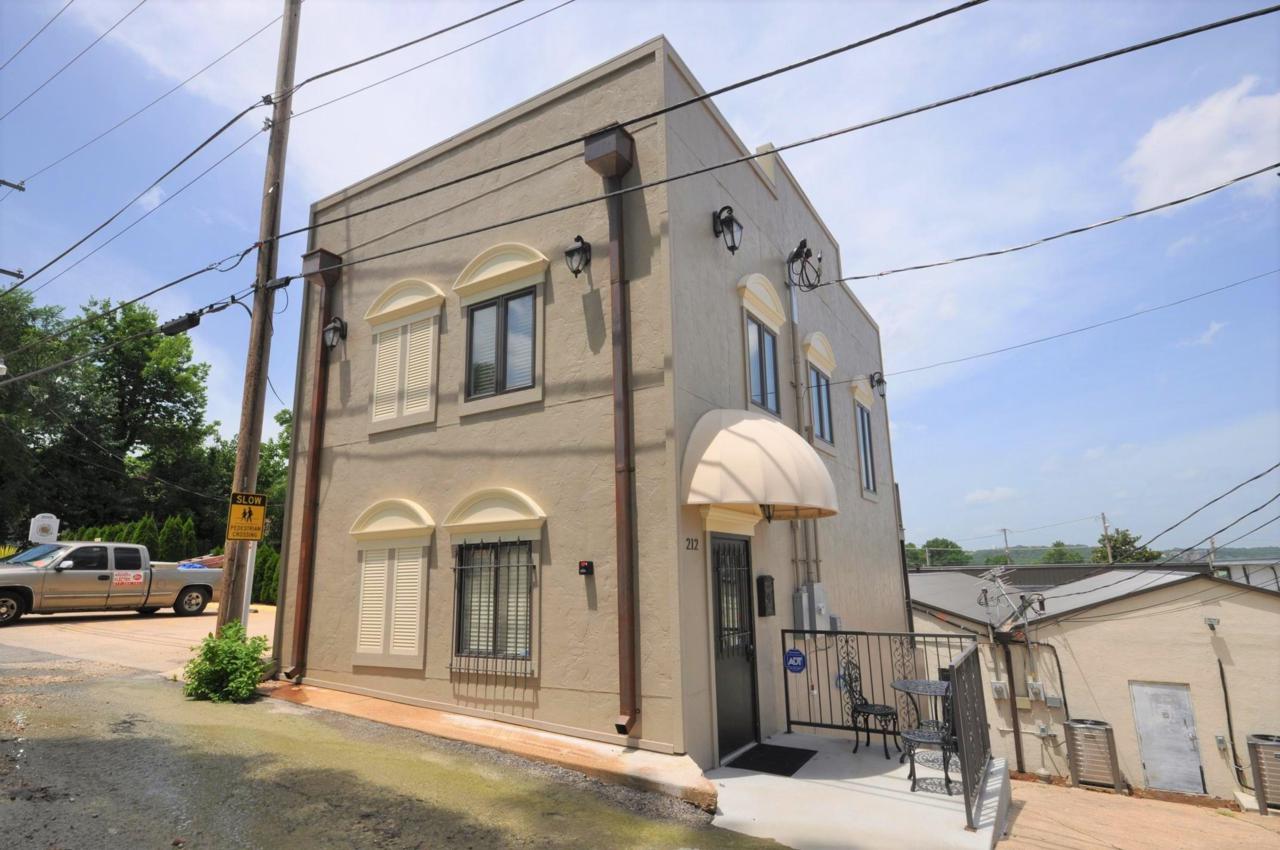 212 Main Street - Photo 1