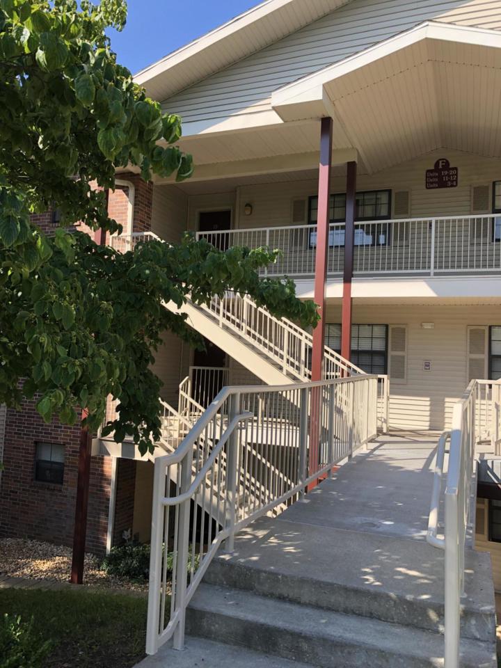 350 Wildwood Drive - Photo 1