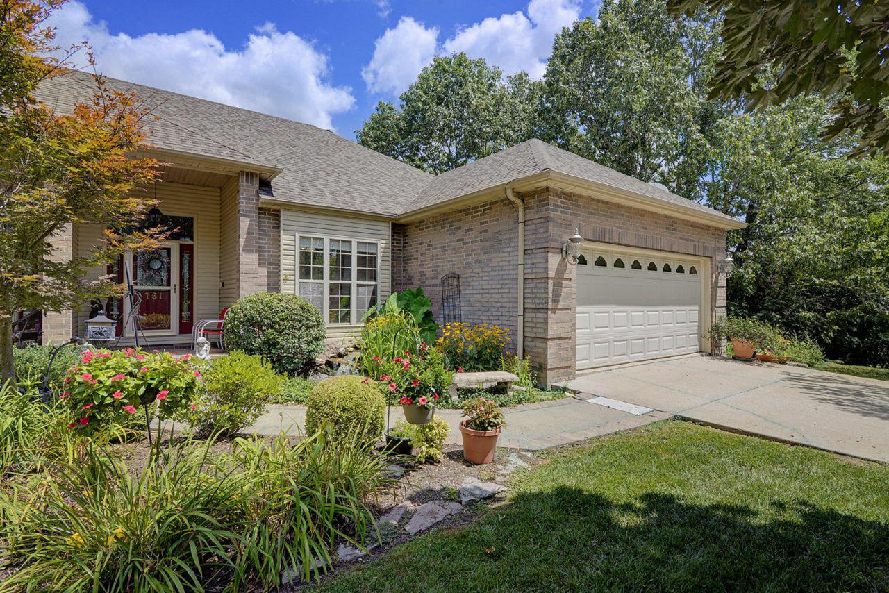 1761 Cedar Ridge Way - Photo 1