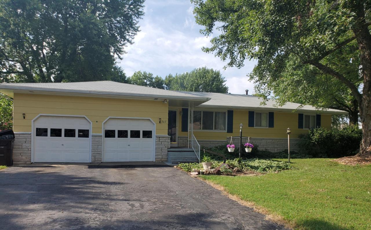 207 King Drive - Photo 1