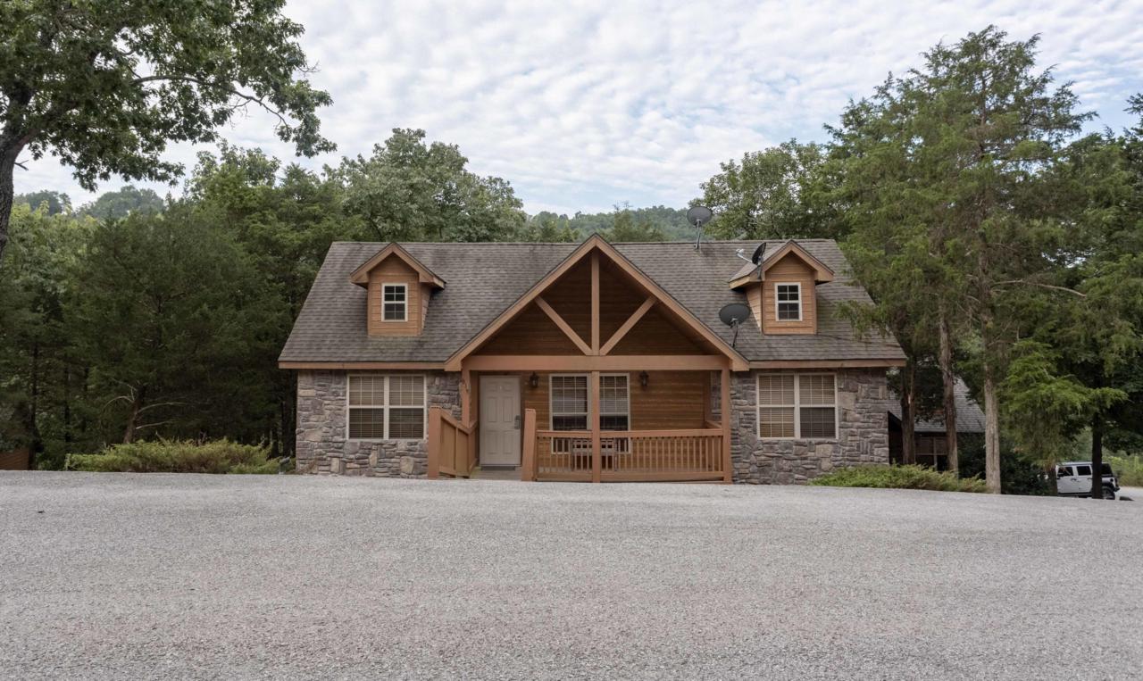 618 Baldknobber Drive - Photo 1