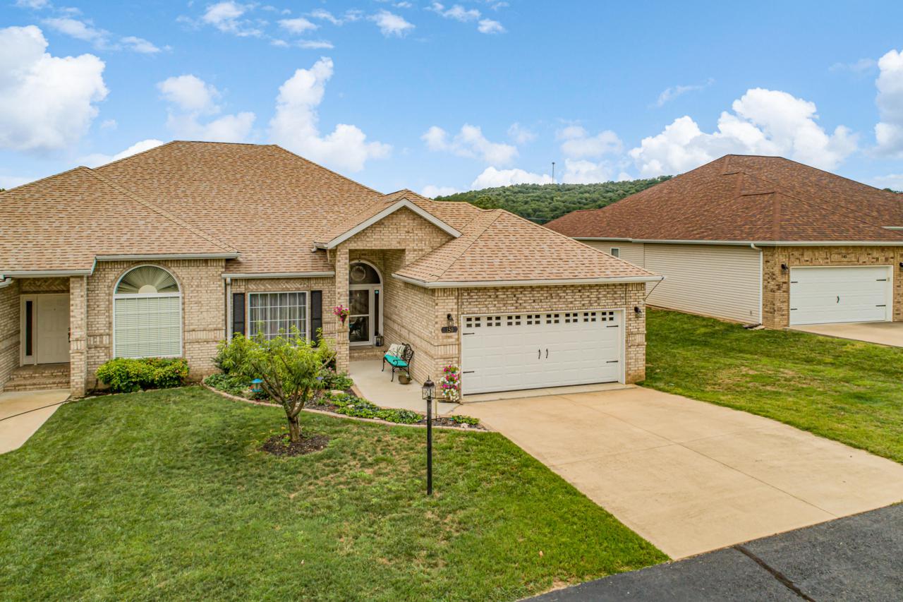 150 Sterling Way - Photo 1