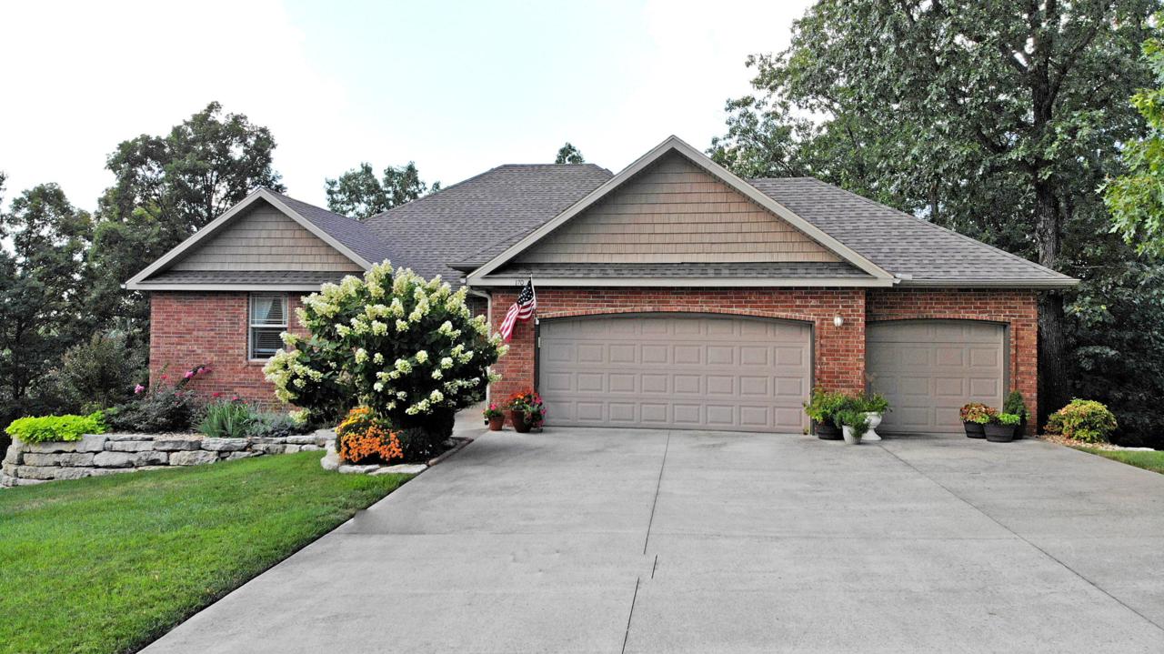 170 Southview Drive - Photo 1