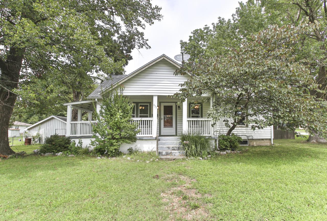 633 Locust Street - Photo 1