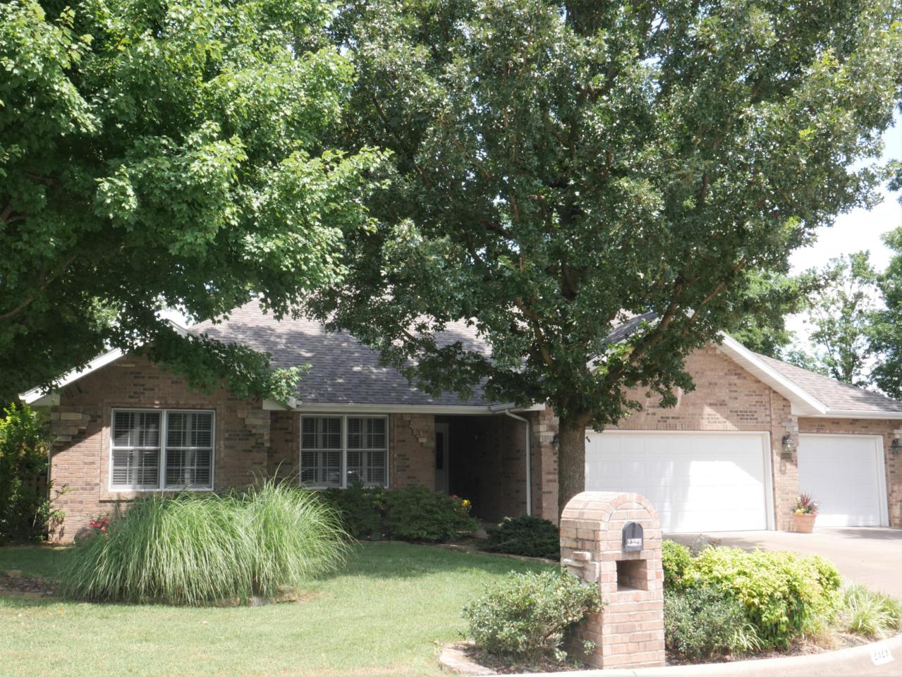 2329 Kentwood Street - Photo 1
