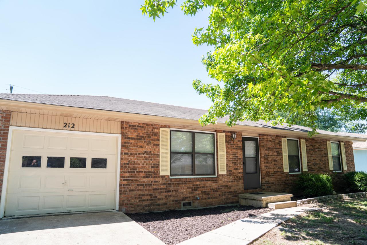 212 Scott Wayne Drive - Photo 1