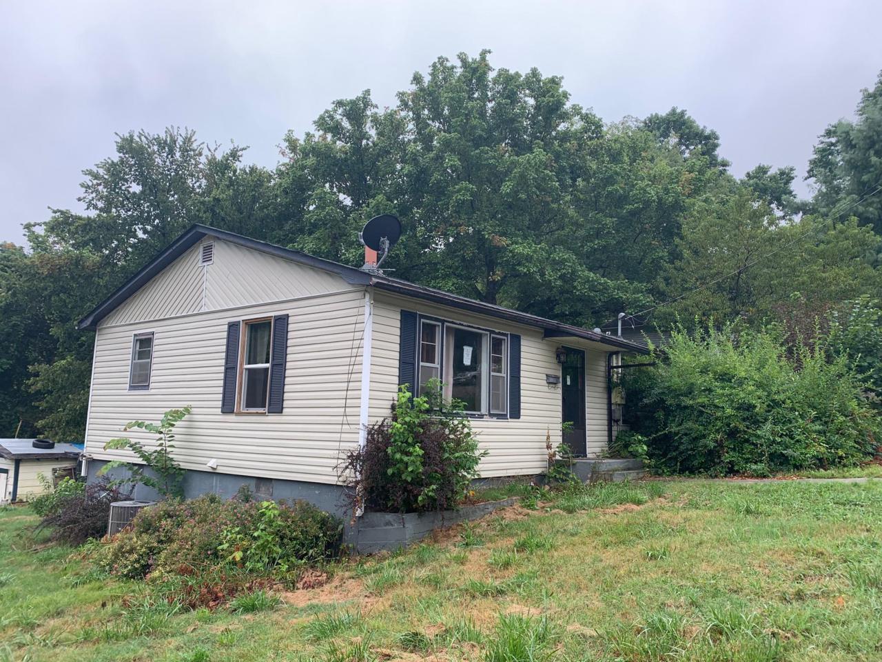 303 Vine Street - Photo 1