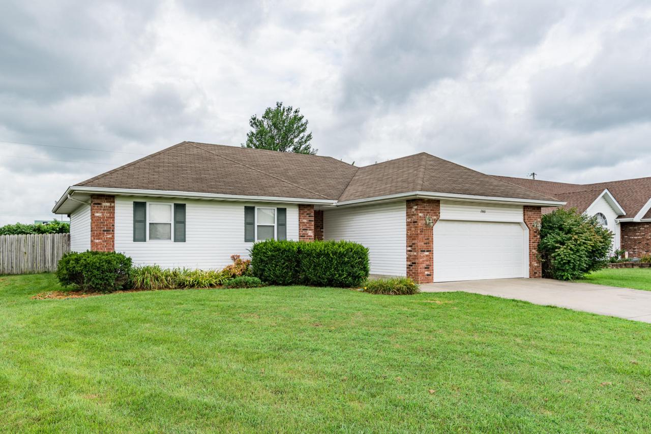 2861 Grant Avenue - Photo 1