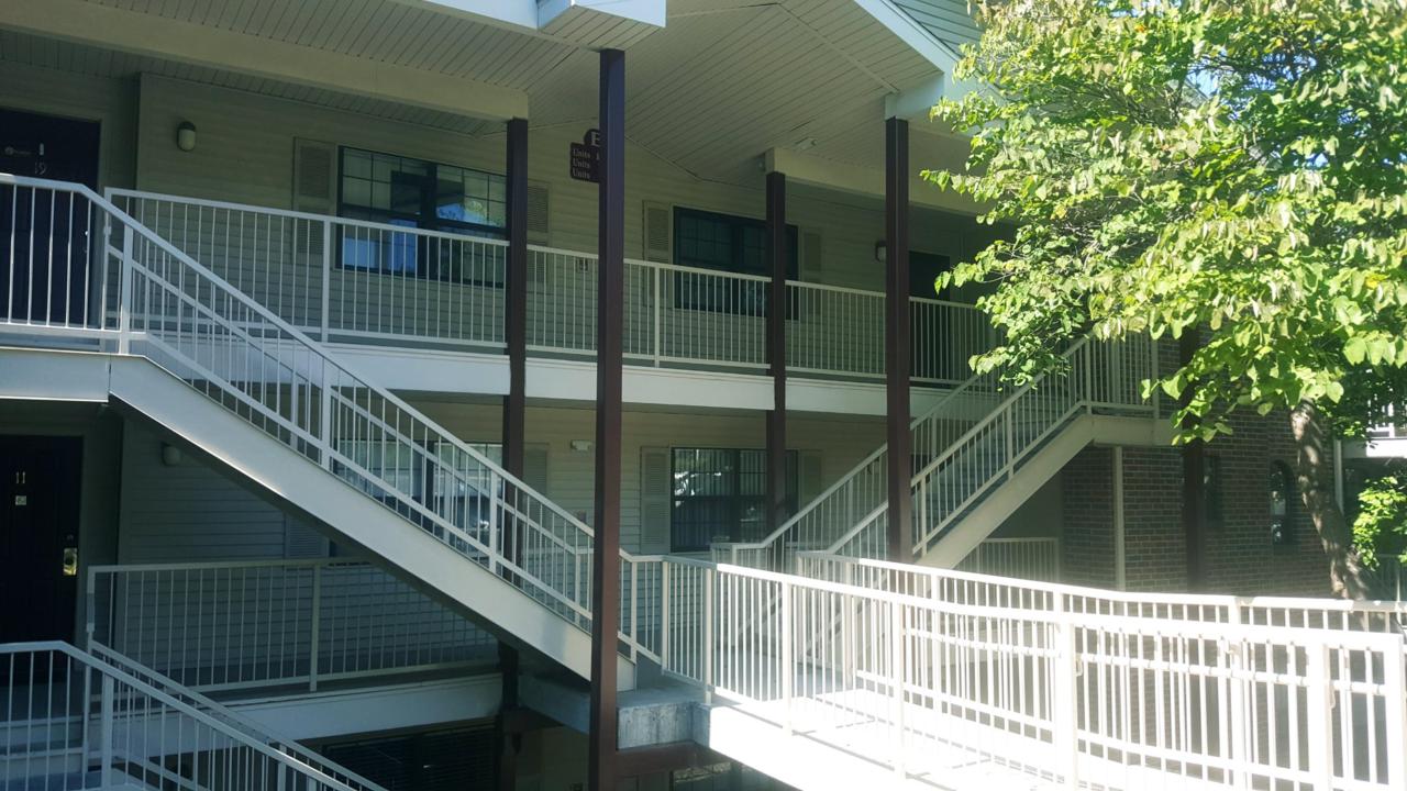 350 Wildwood Drive - Photo 1
