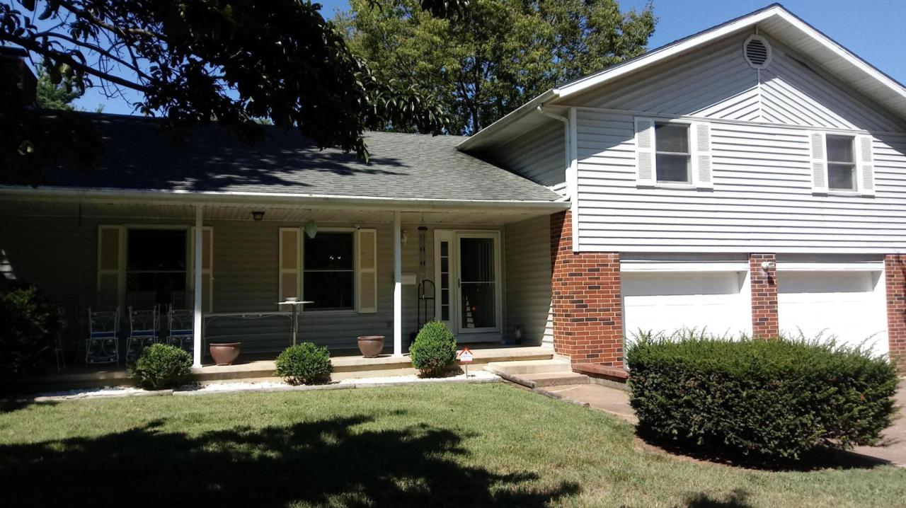 713 Walnut Street - Photo 1