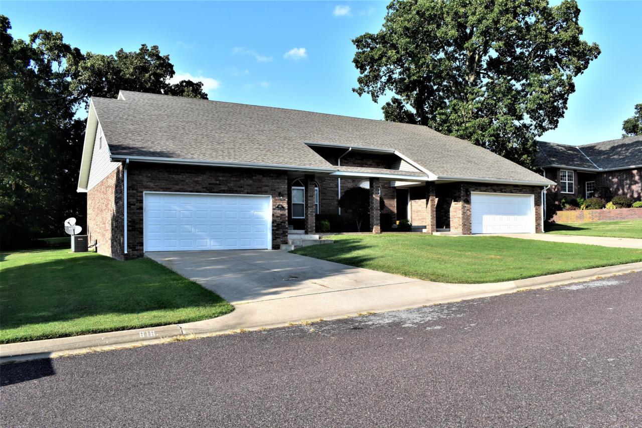 818/820 Lakewood Drive - Photo 1