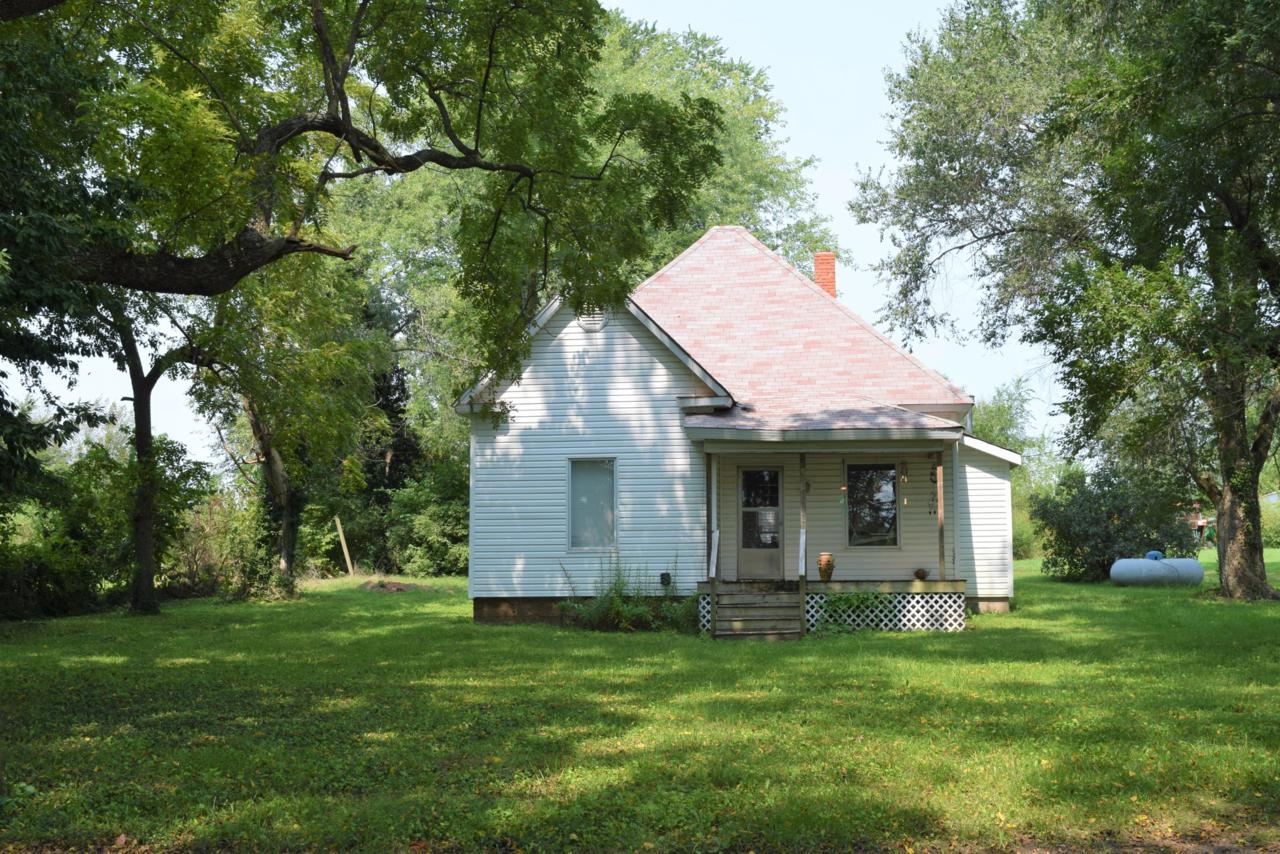 7377 Farm Rd 50 - Photo 1
