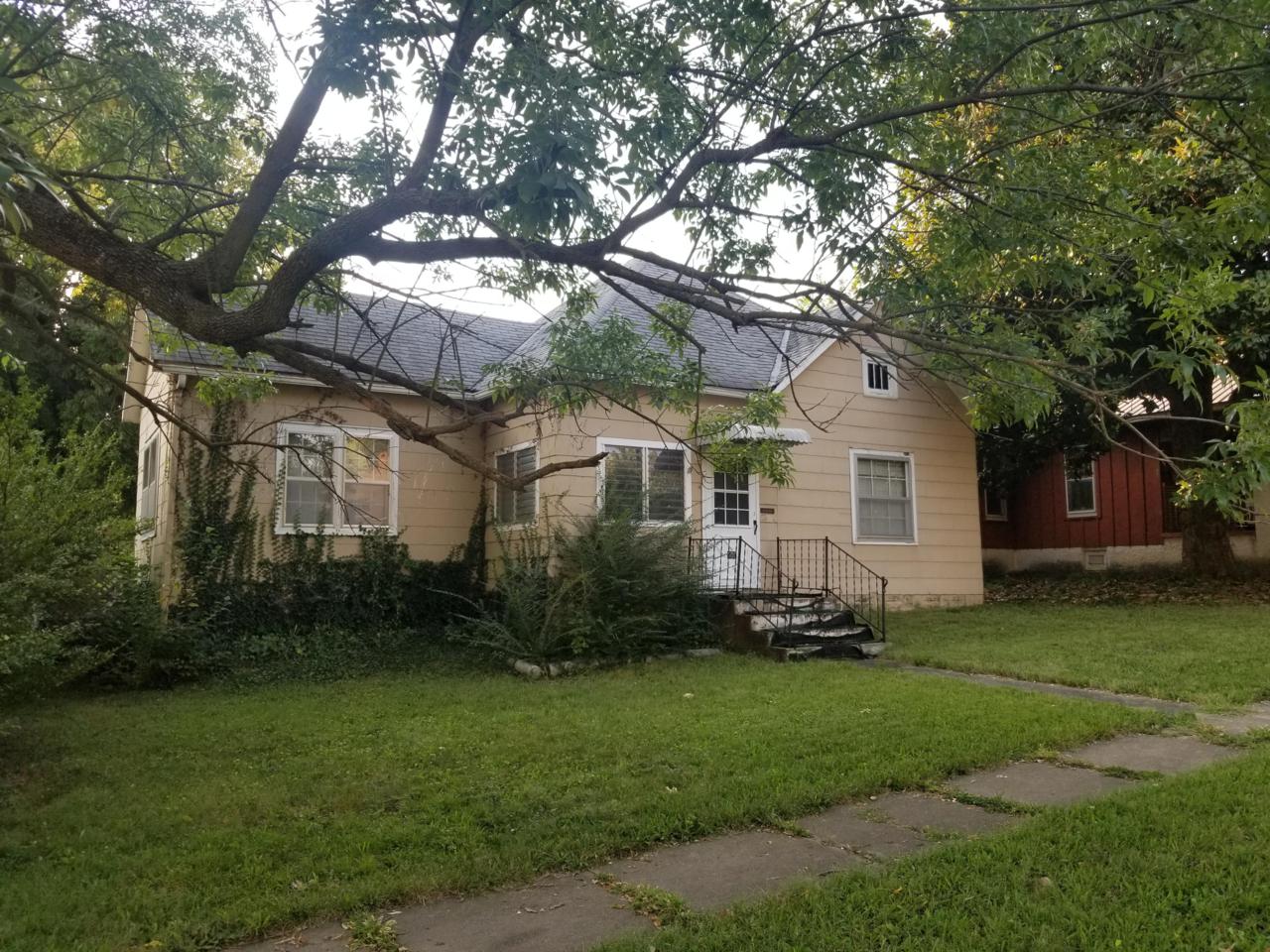 500 8th Street - Photo 1