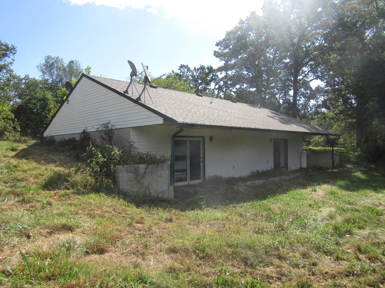 9617-9619 County Road 7670 - Photo 1