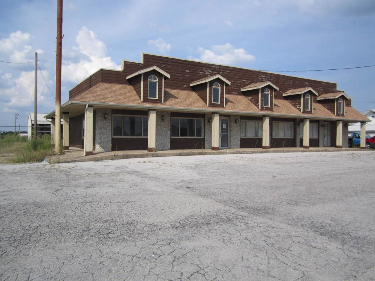 2803 Broadway Street - Photo 1