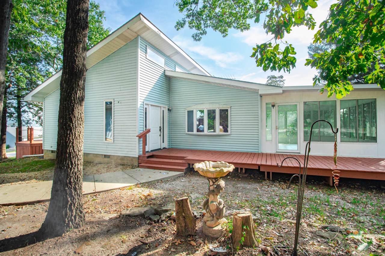 569 Lakewood Drive - Photo 1