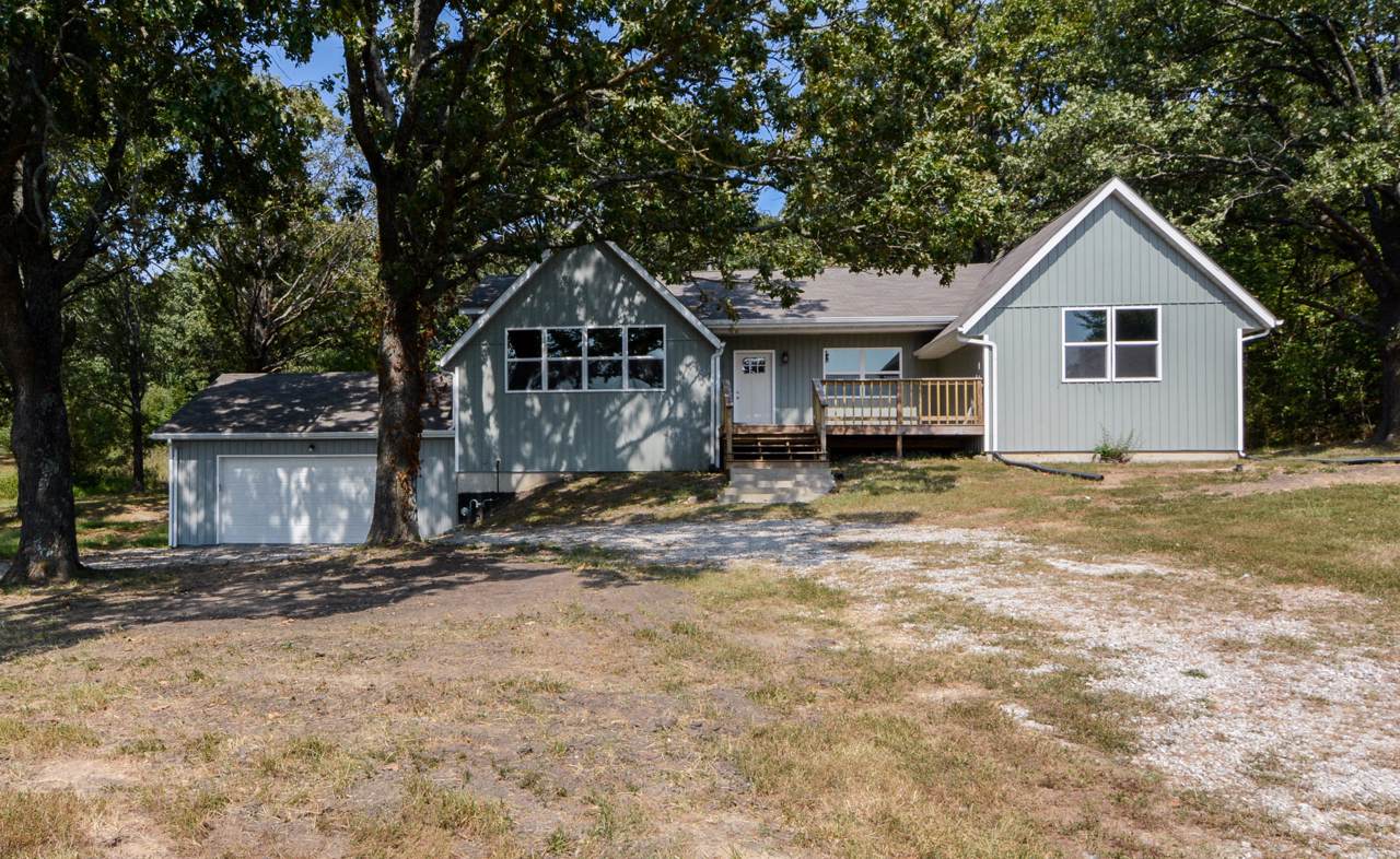 169 Hillside Loop - Photo 1