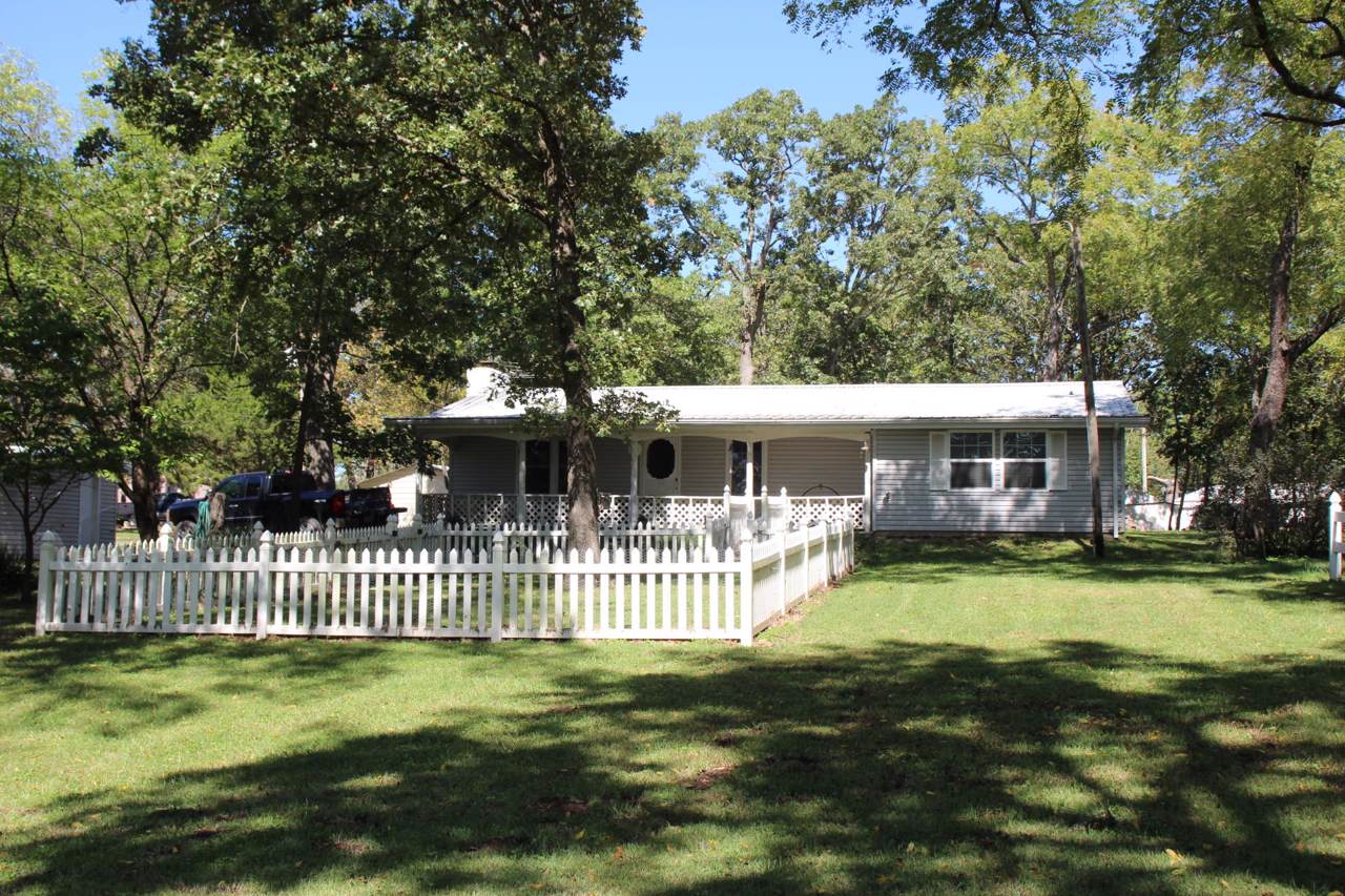 23711 Sunnybrook Drive - Photo 1