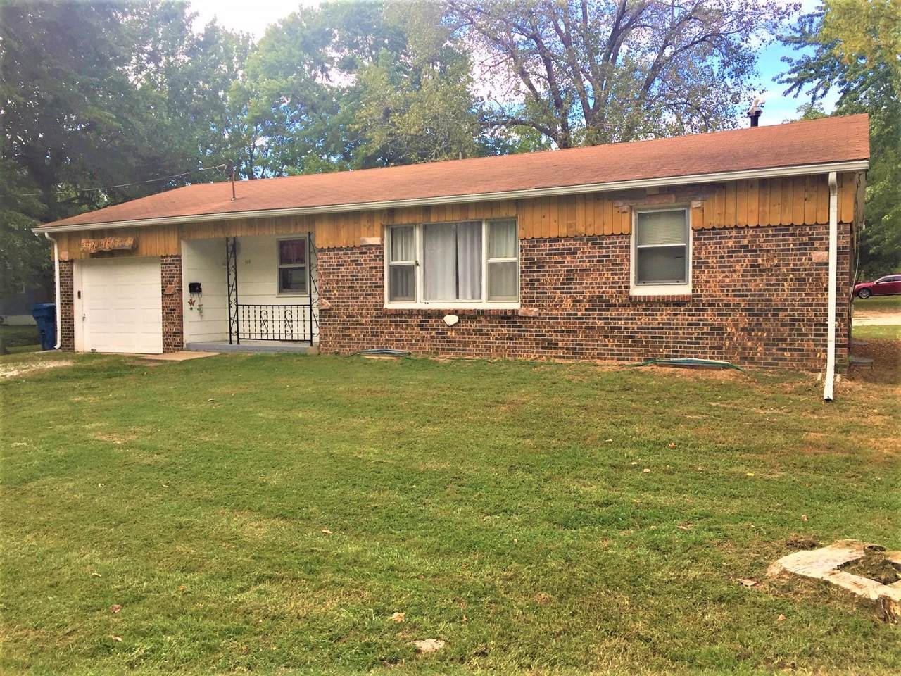 319 Freeman Street - Photo 1