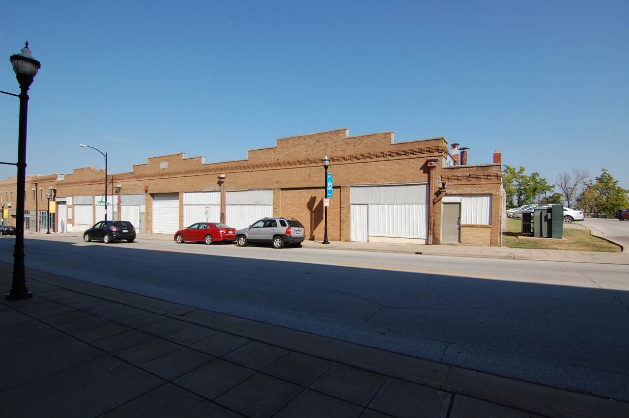 423 Olive Street - Photo 1