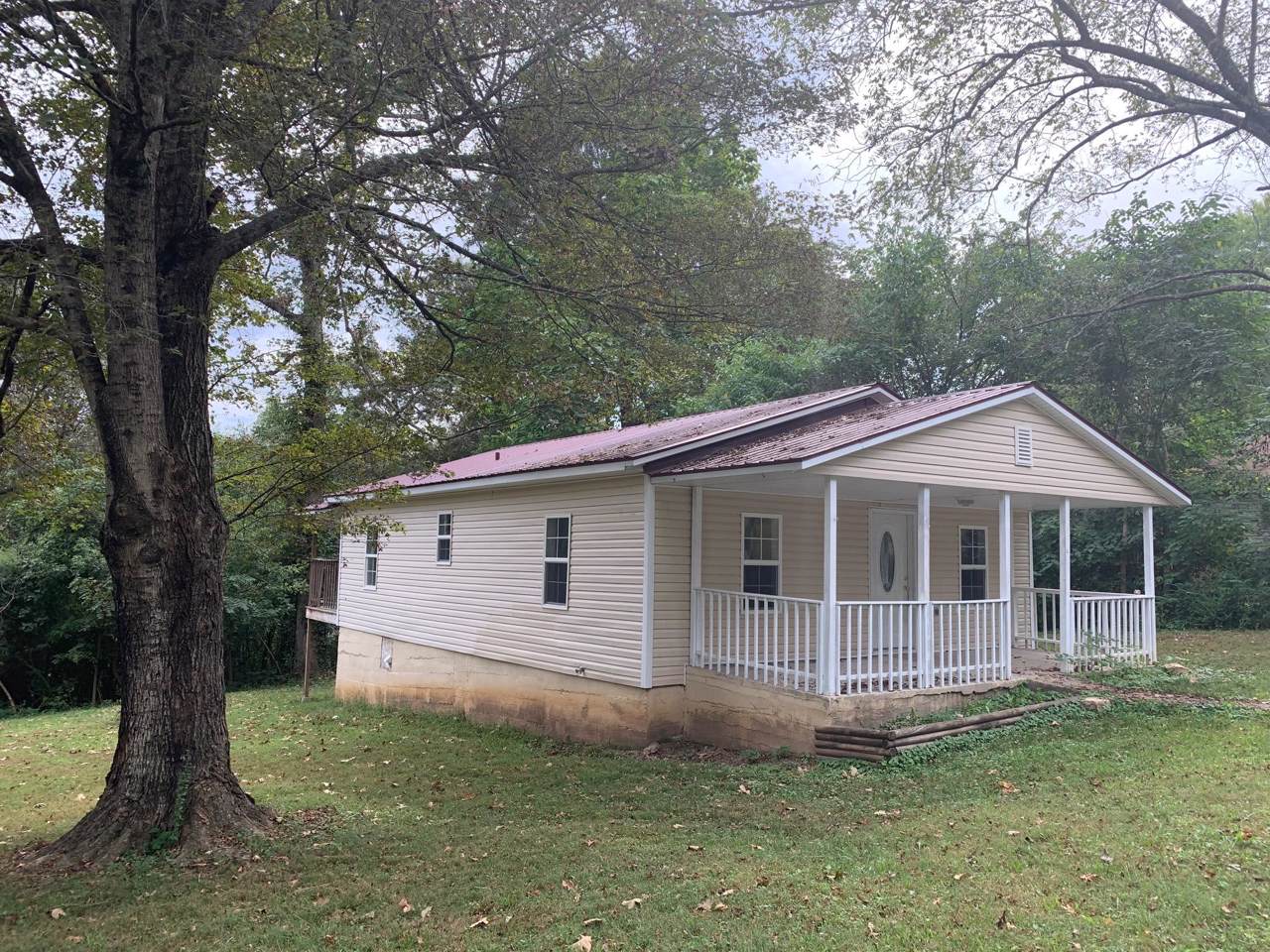 630 Walker Avenue - Photo 1