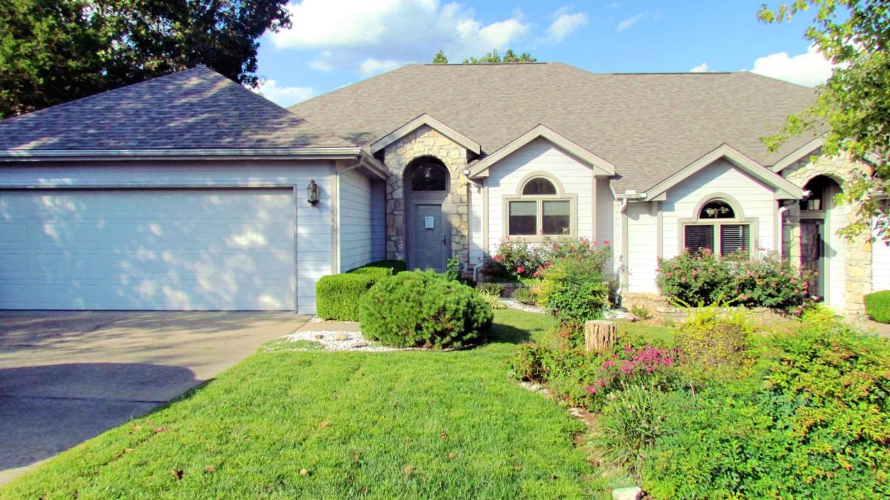 1747 Cedar Ridge Way - Photo 1