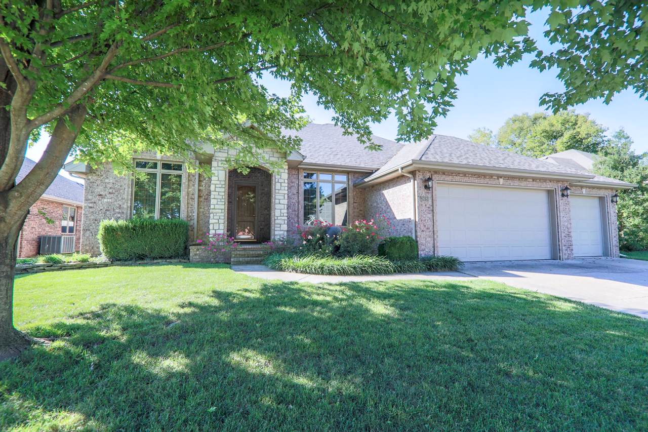 3680 Broadmoor Street - Photo 1