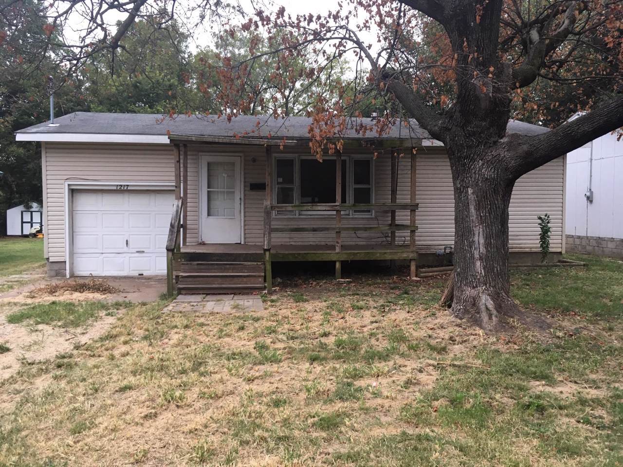 1217 Warren Avenue - Photo 1