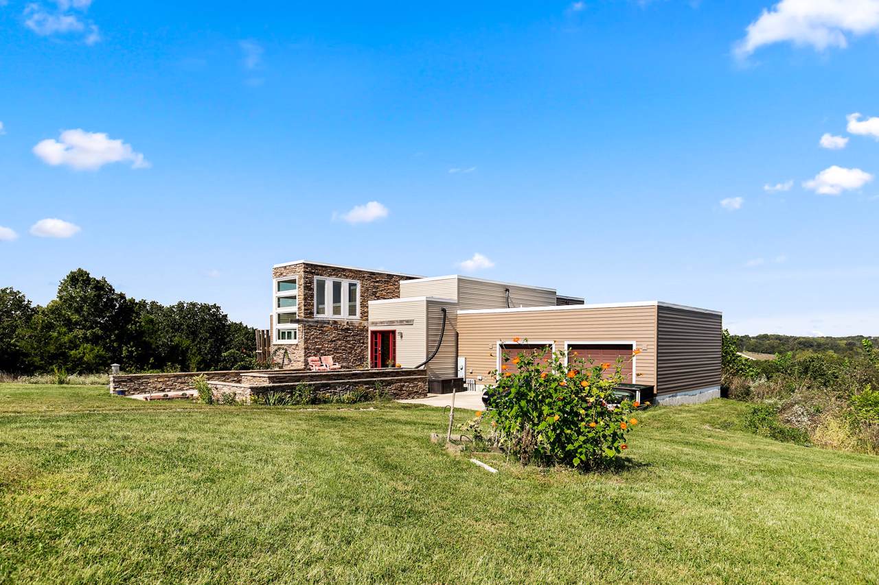 657 Bluejay Road - Photo 1
