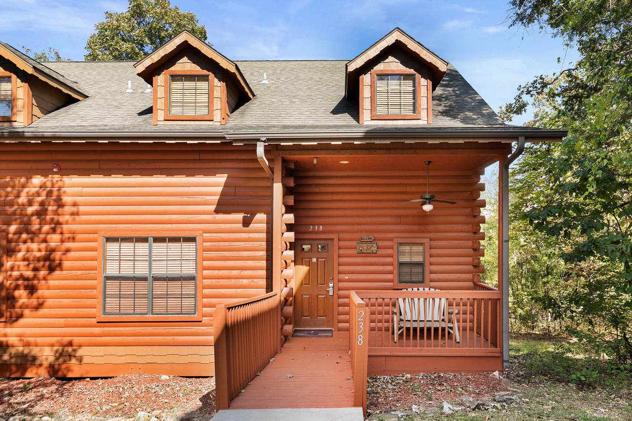 238 Oakridge Drive - Photo 1