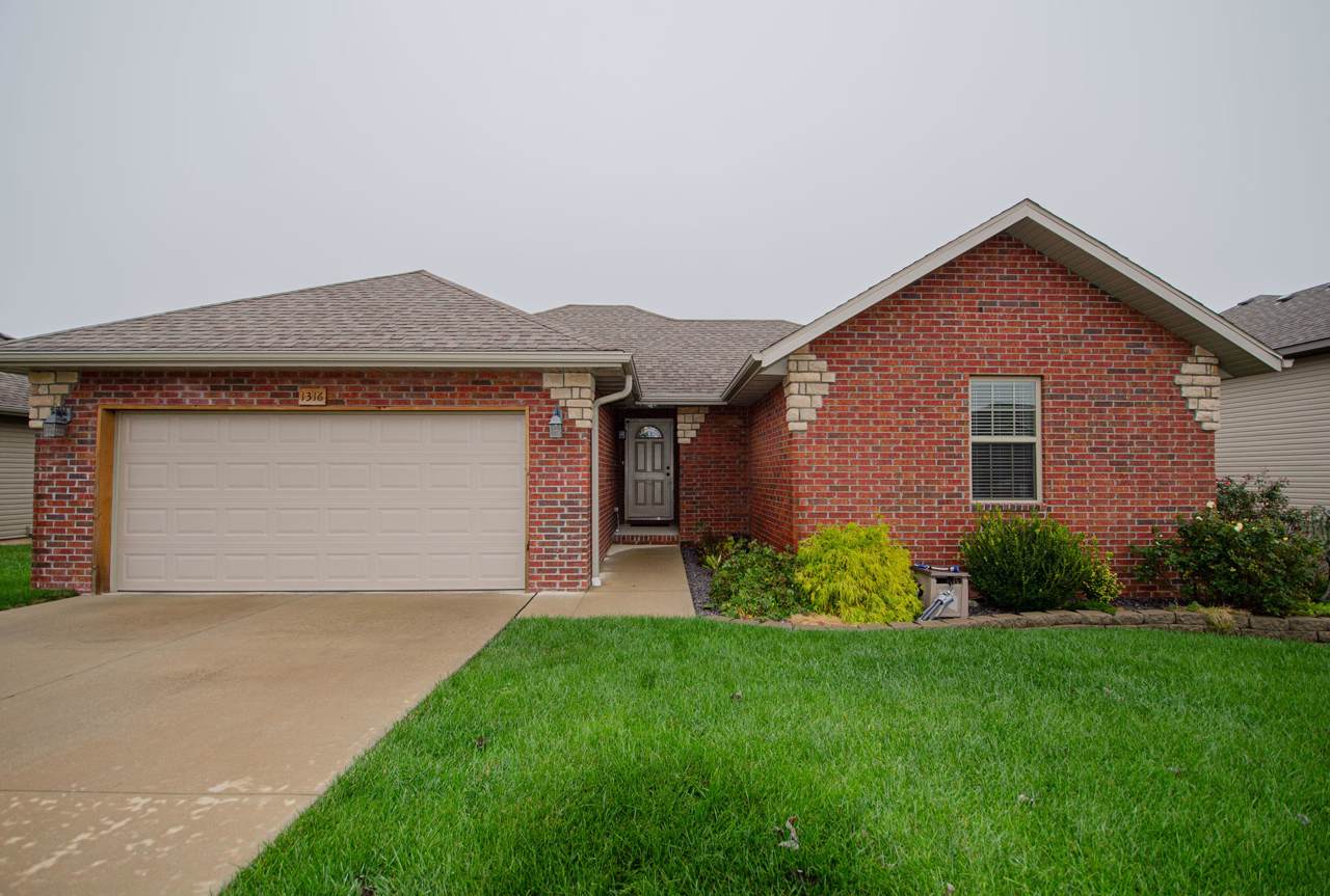 1316 Rome Avenue - Photo 1