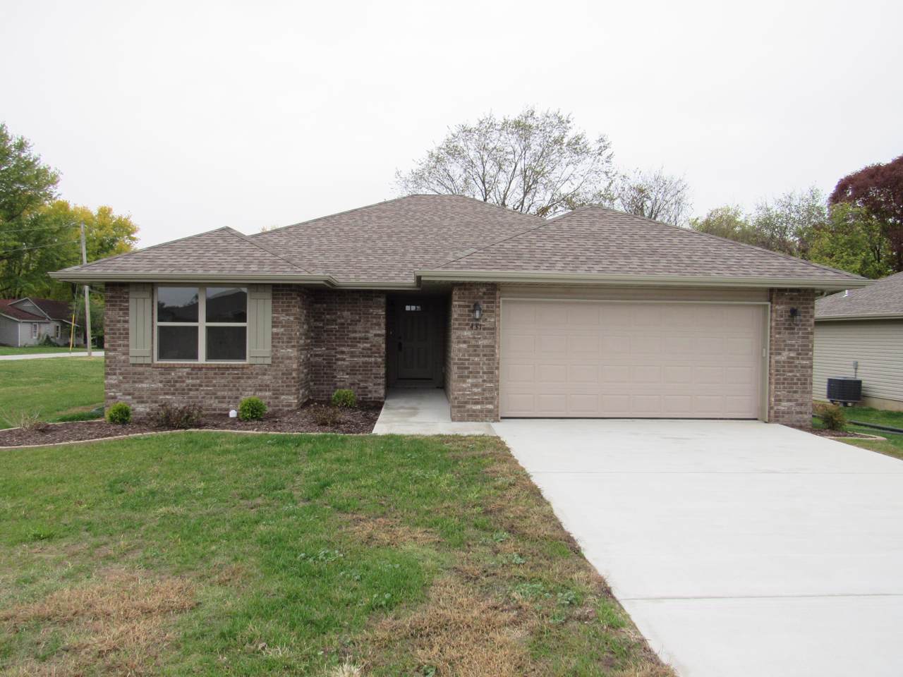 431 Denver Place - Photo 1
