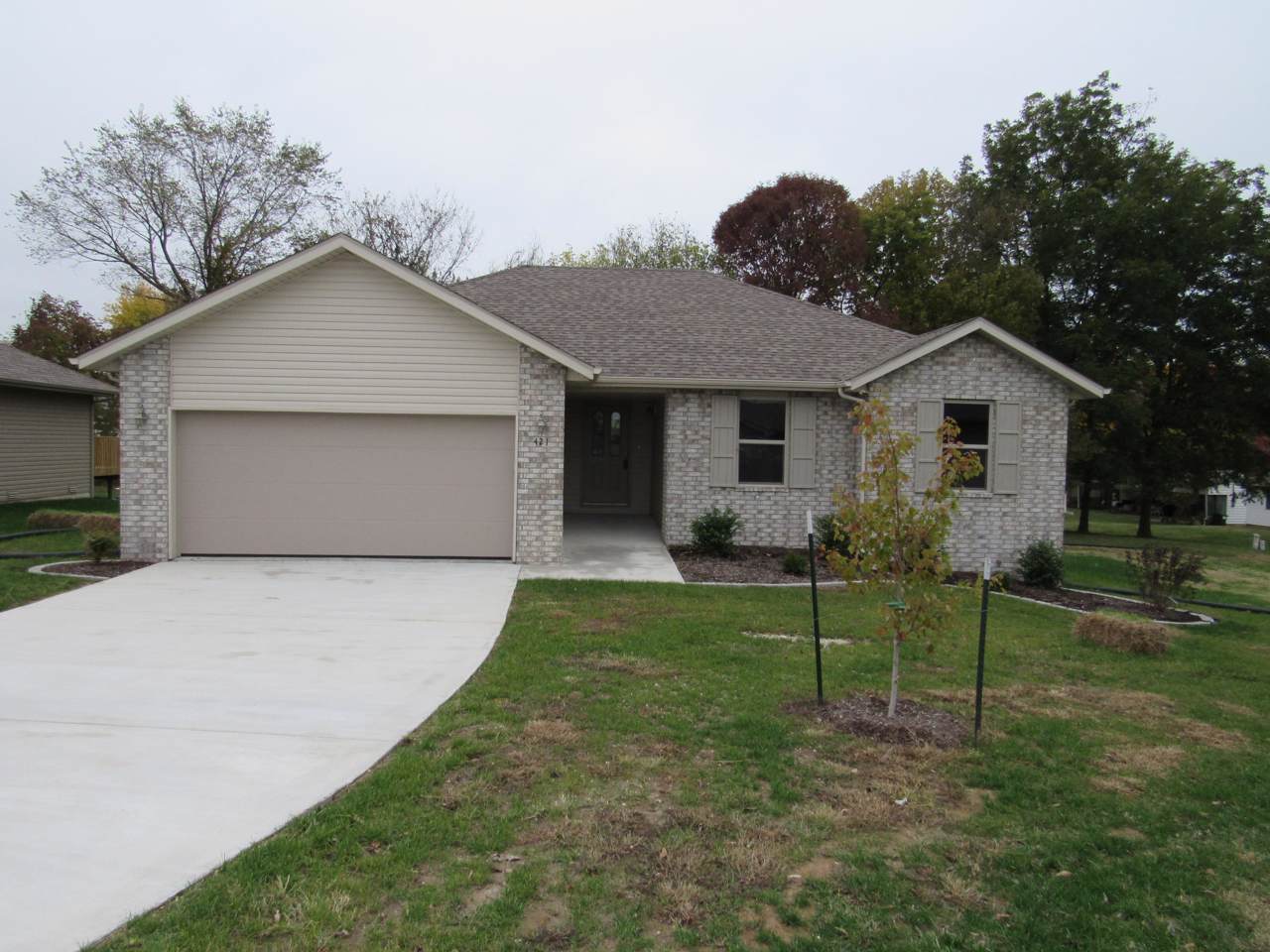 421 Denver Place - Photo 1
