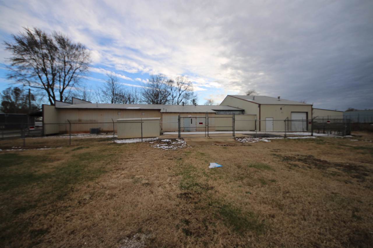 805 Meteor Avenue - Photo 1