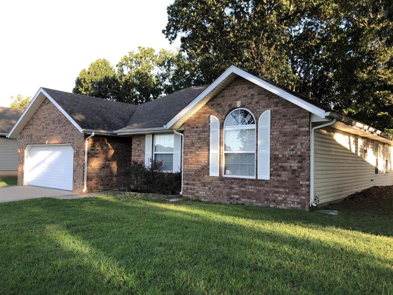 428 Ravenwood Circle - Photo 1