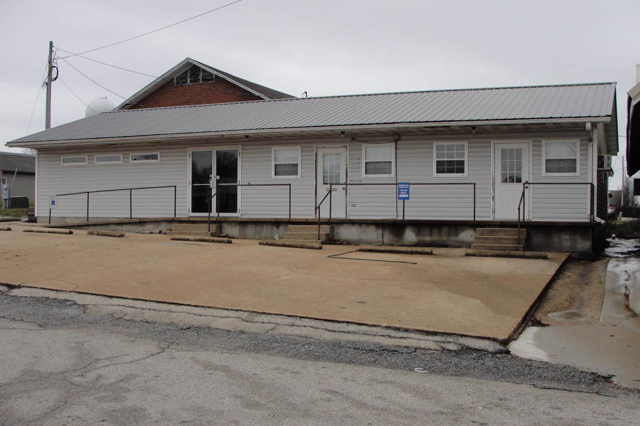 101 Main Street - Photo 1