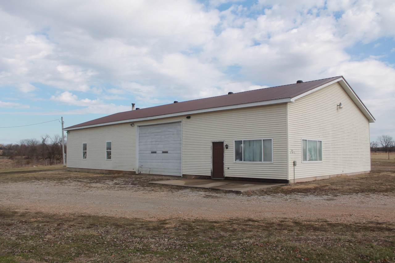 1830 Maple Street - Photo 1