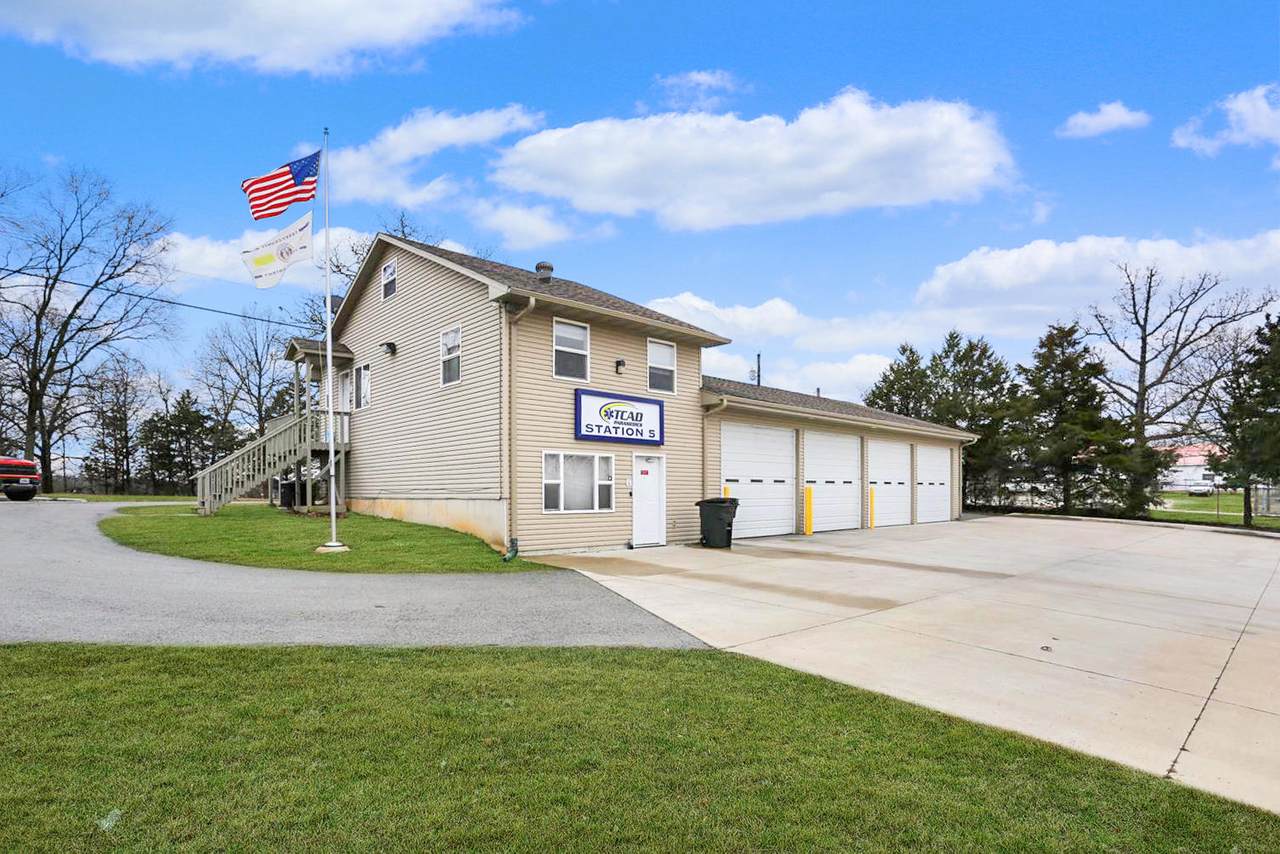 245 Alex Road - Photo 1