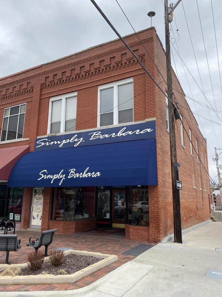 110 Commercial Street - Photo 1