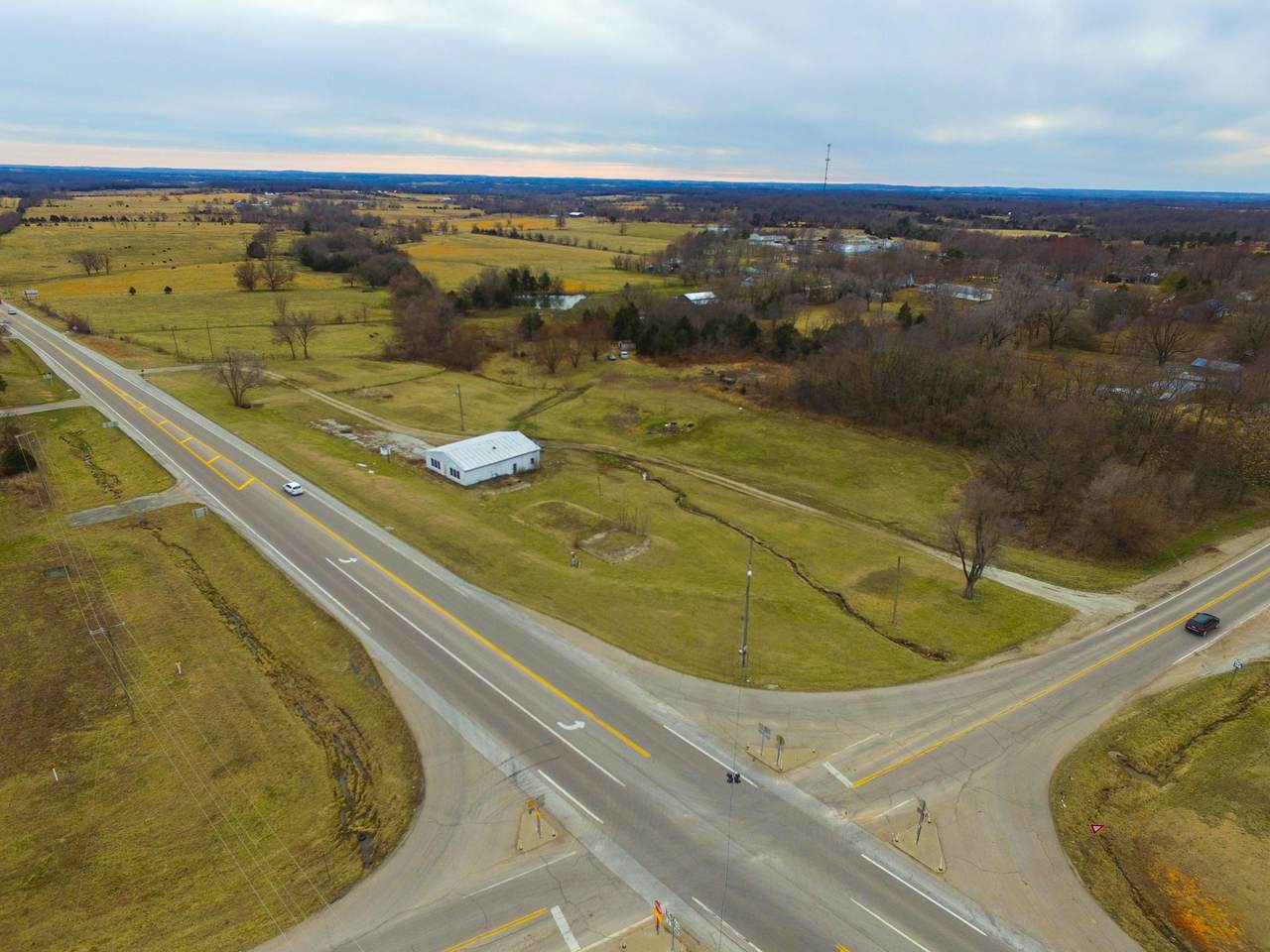 2439 Us-65 - Photo 1
