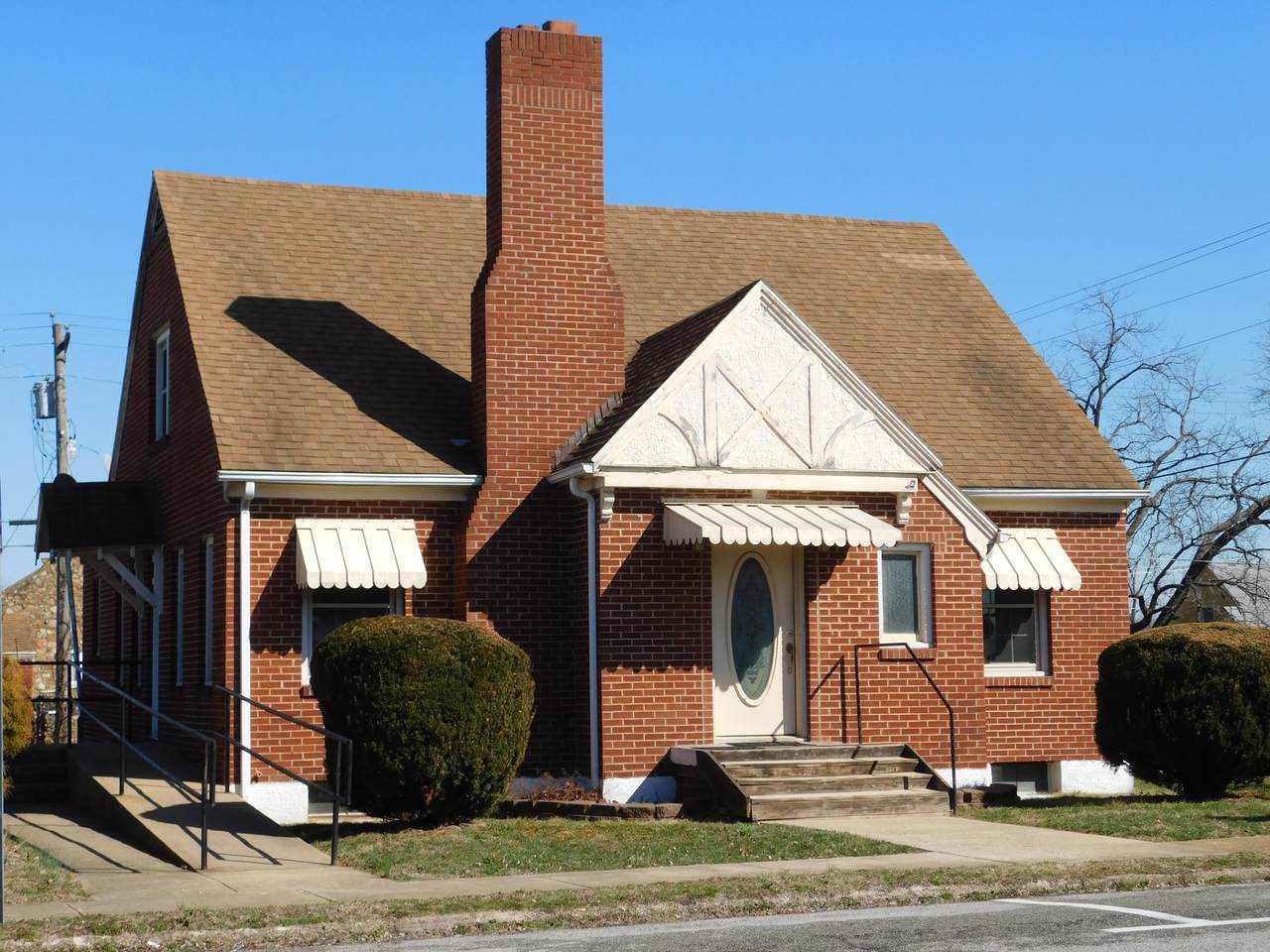 416 First Street - Photo 1
