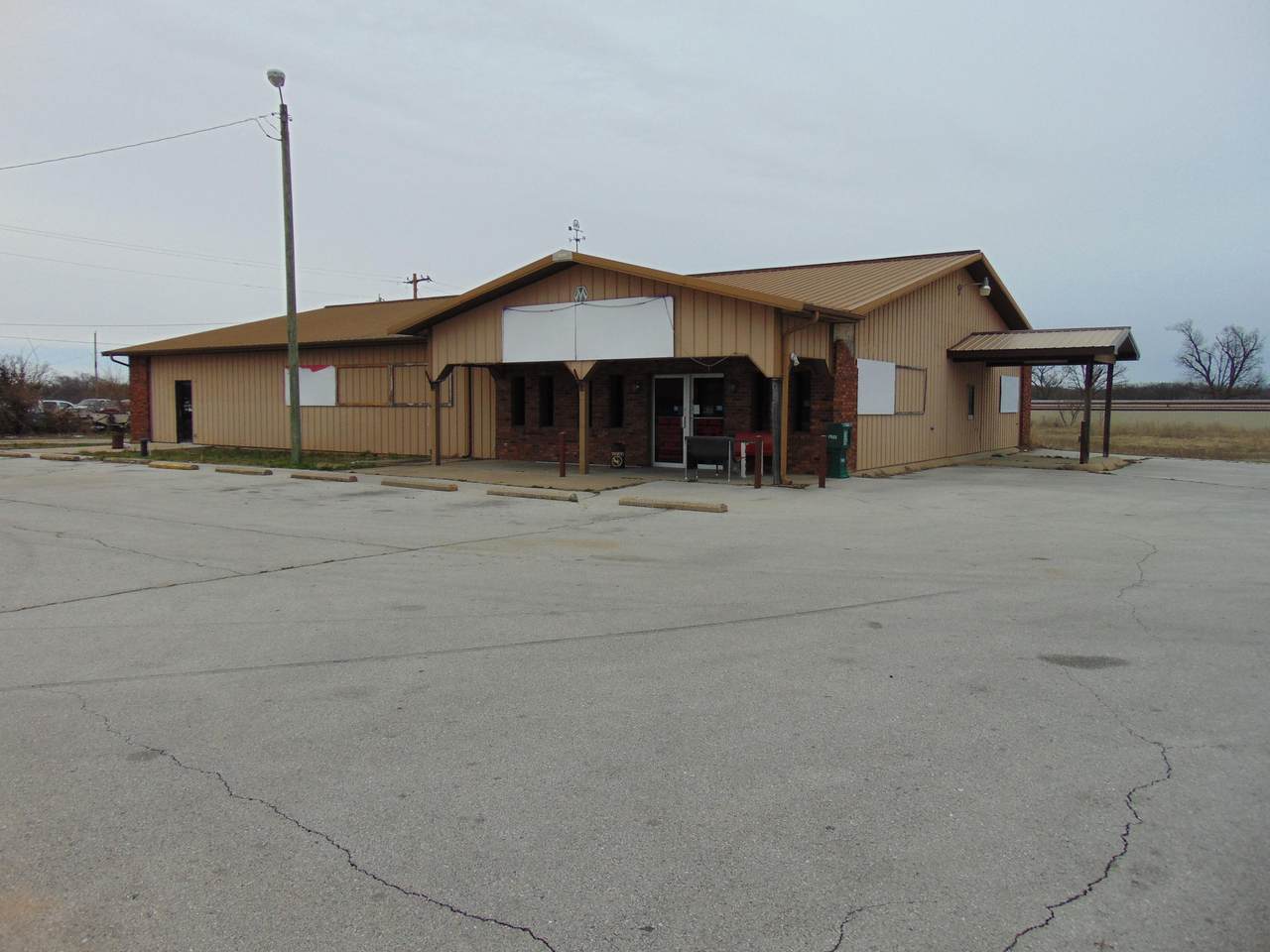 16576 State Hwy 76 - Photo 1