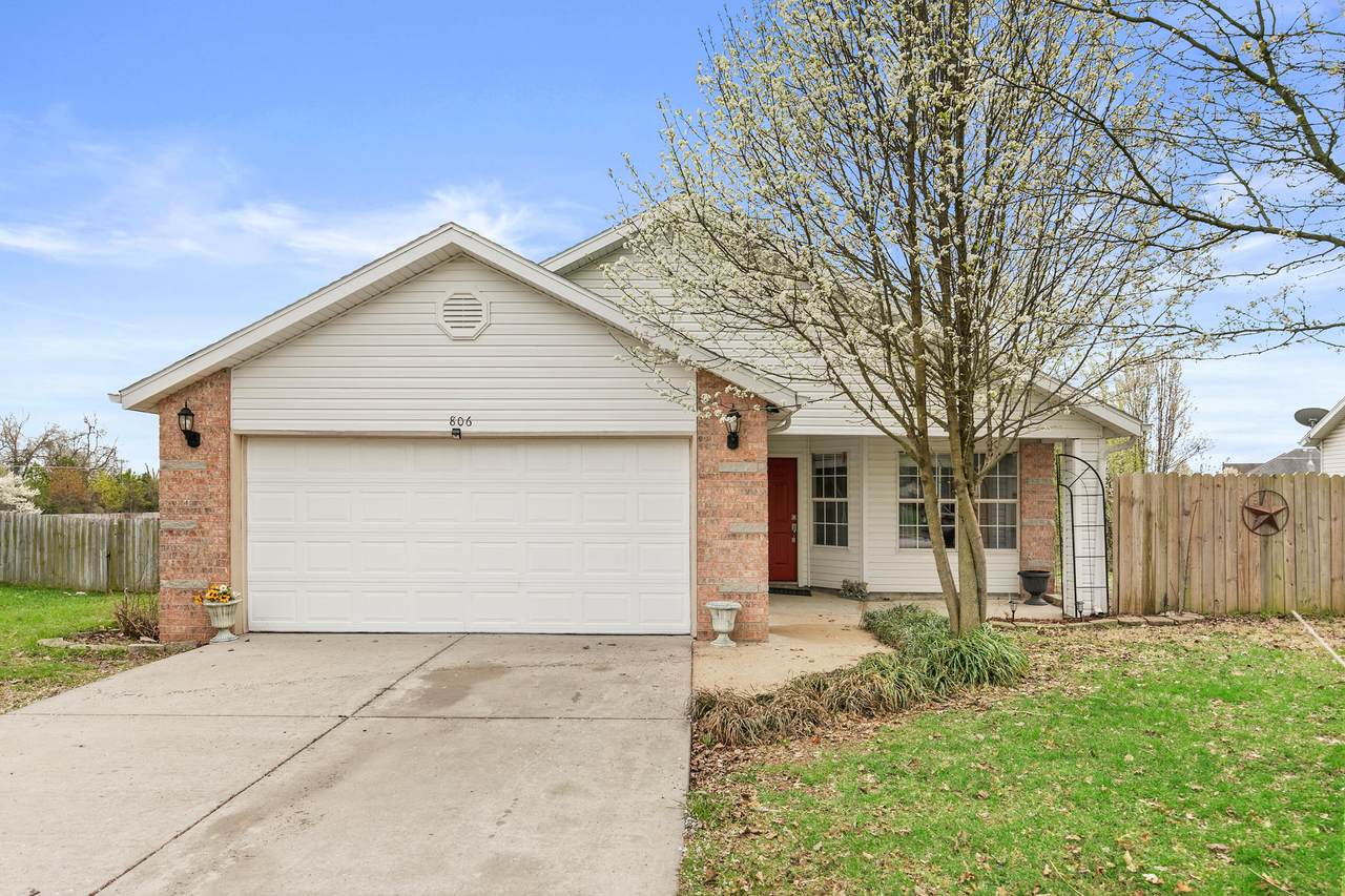 806 Southridge Street - Photo 1