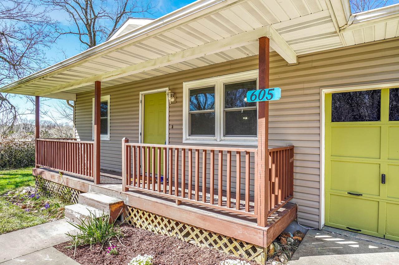 605 Talmage Street - Photo 1