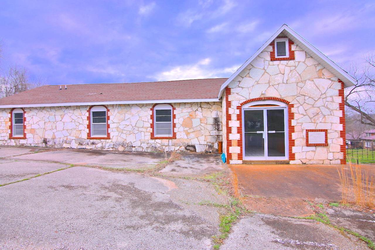 615 Bethel Avenue - Photo 1