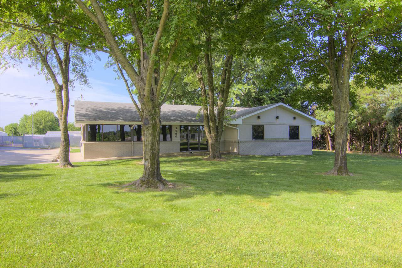 3560 Evergreen Street - Photo 1