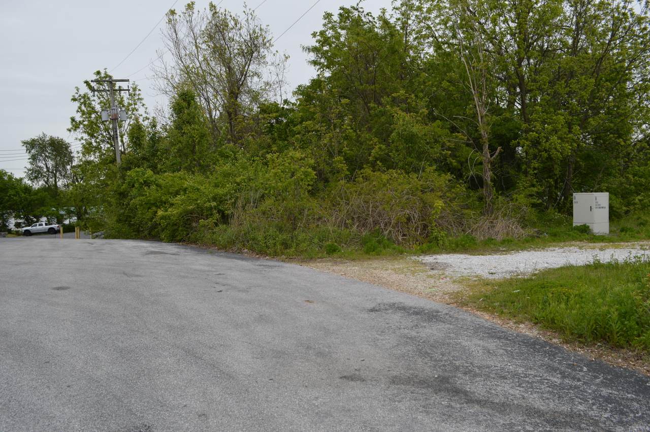 000 Plainview Road - Photo 1