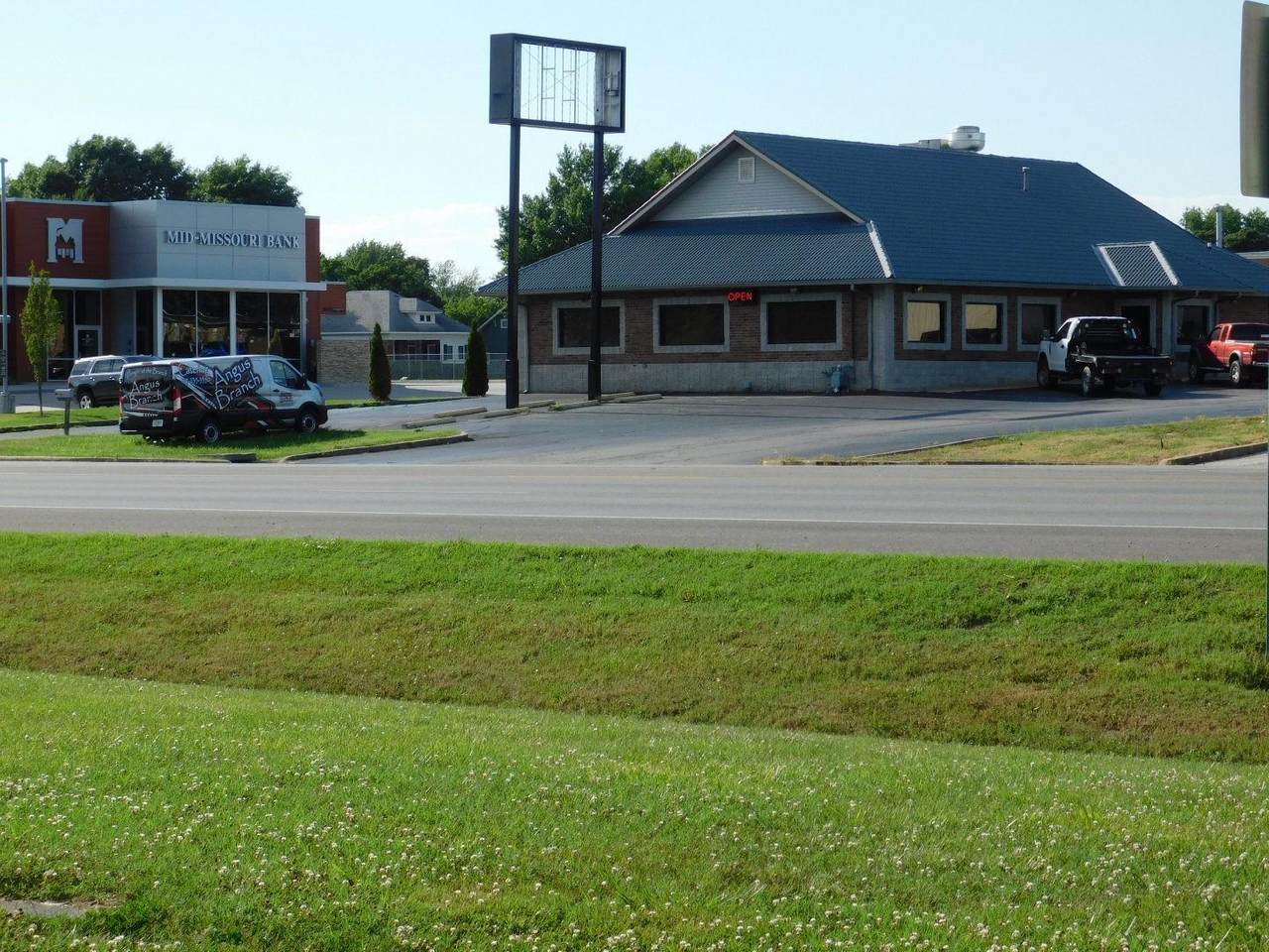 320 East Mt. Vernon Blvd. Boulevard - Photo 1