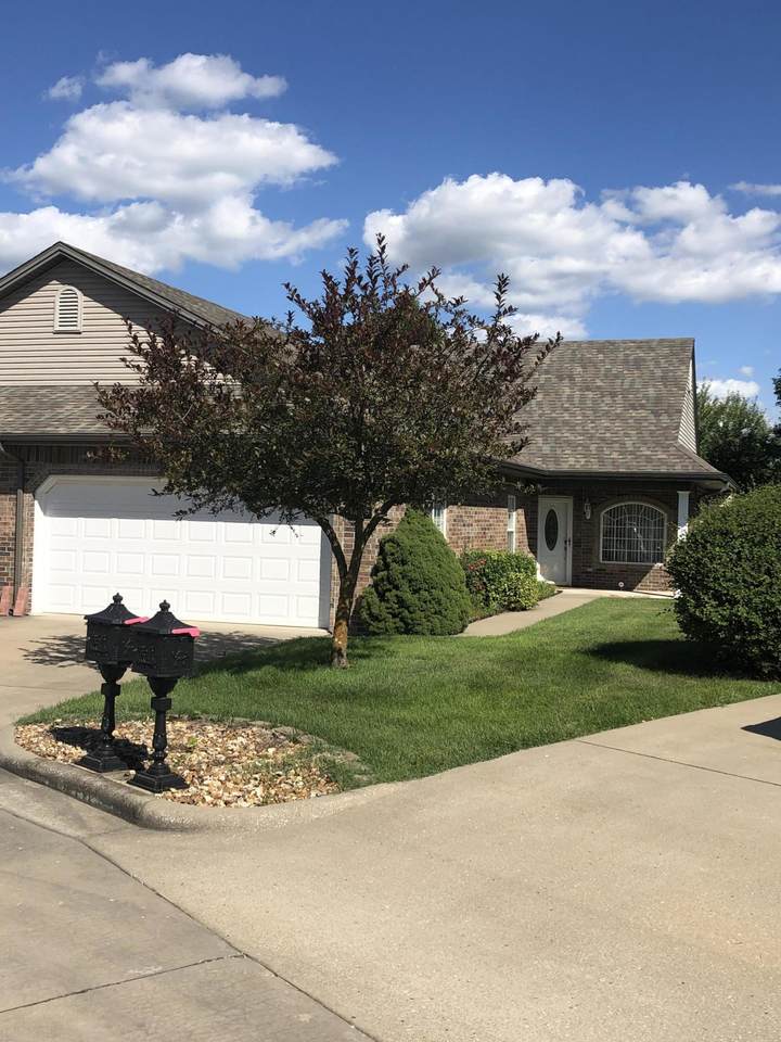1118 Stonebriar Place - Photo 1