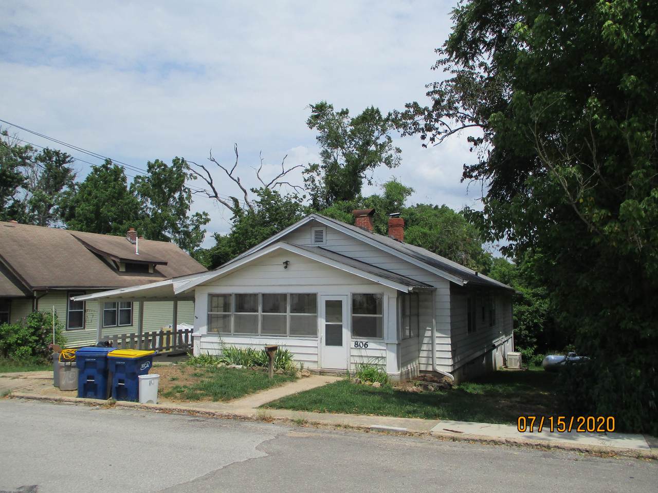 806 Jackson Street - Photo 1